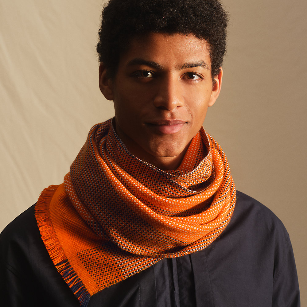 新品タグ付き✨HERMES マフラー カシミヤ オレンジ レザーラベル 箱完備 楽天市場】【アパレル】HERMES エルメス マフラー ストール